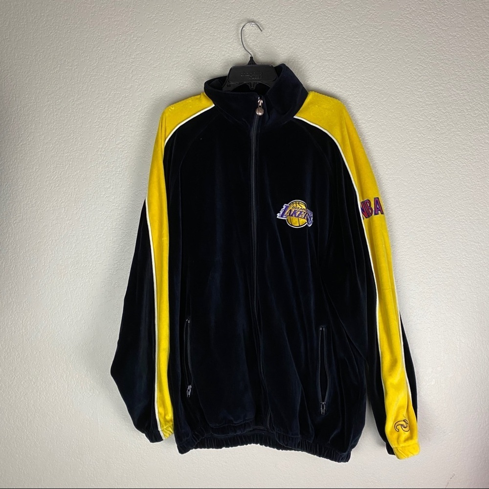 Unique Vintage Velvet Los Angeles Lakers Jacket